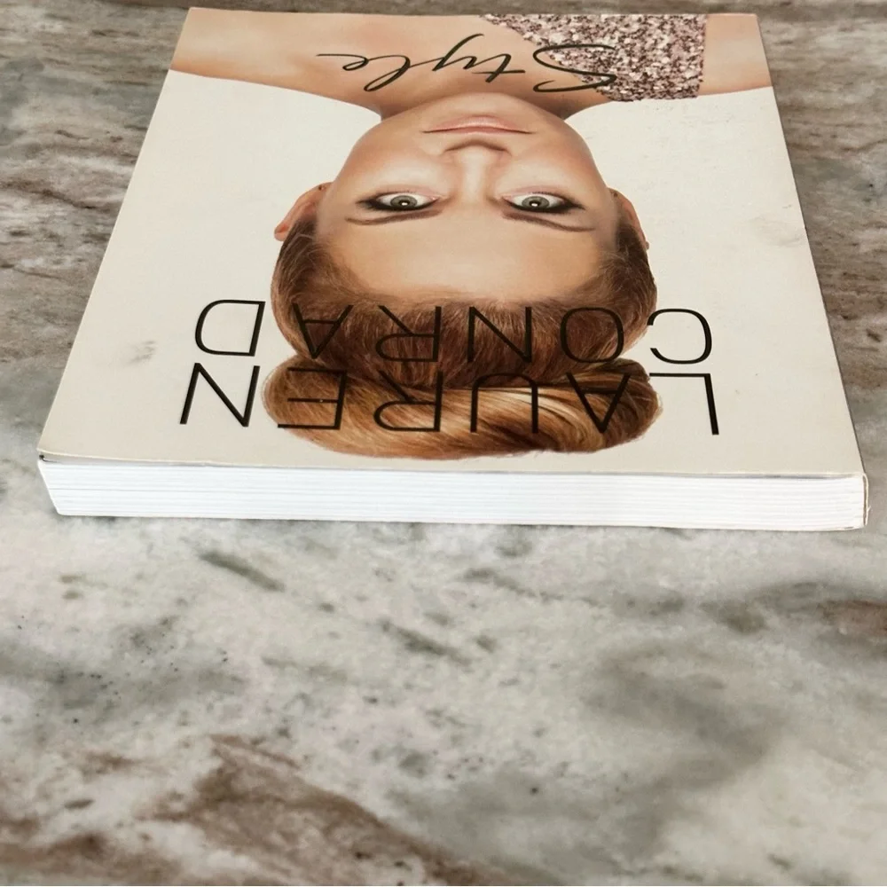 LC Lauren Conrad Style / Fashion Book